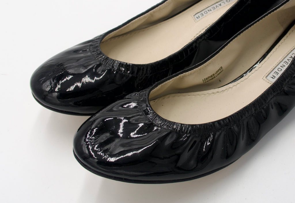 Vintage- Vera Wang Lavender Label