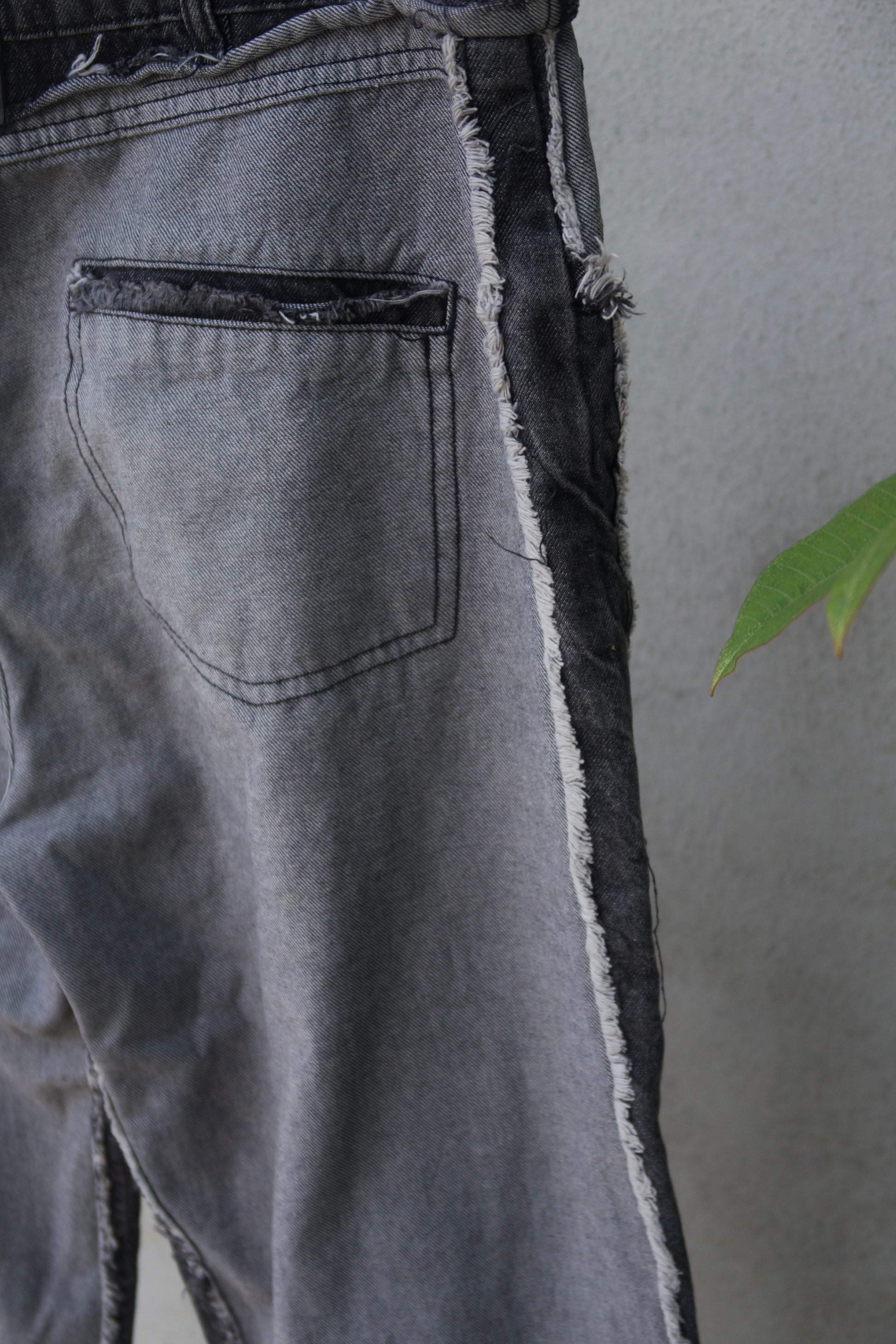 Maniere De Voir - Distressed Jeans